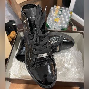 GUCCI HIGH TOP SNEAKER